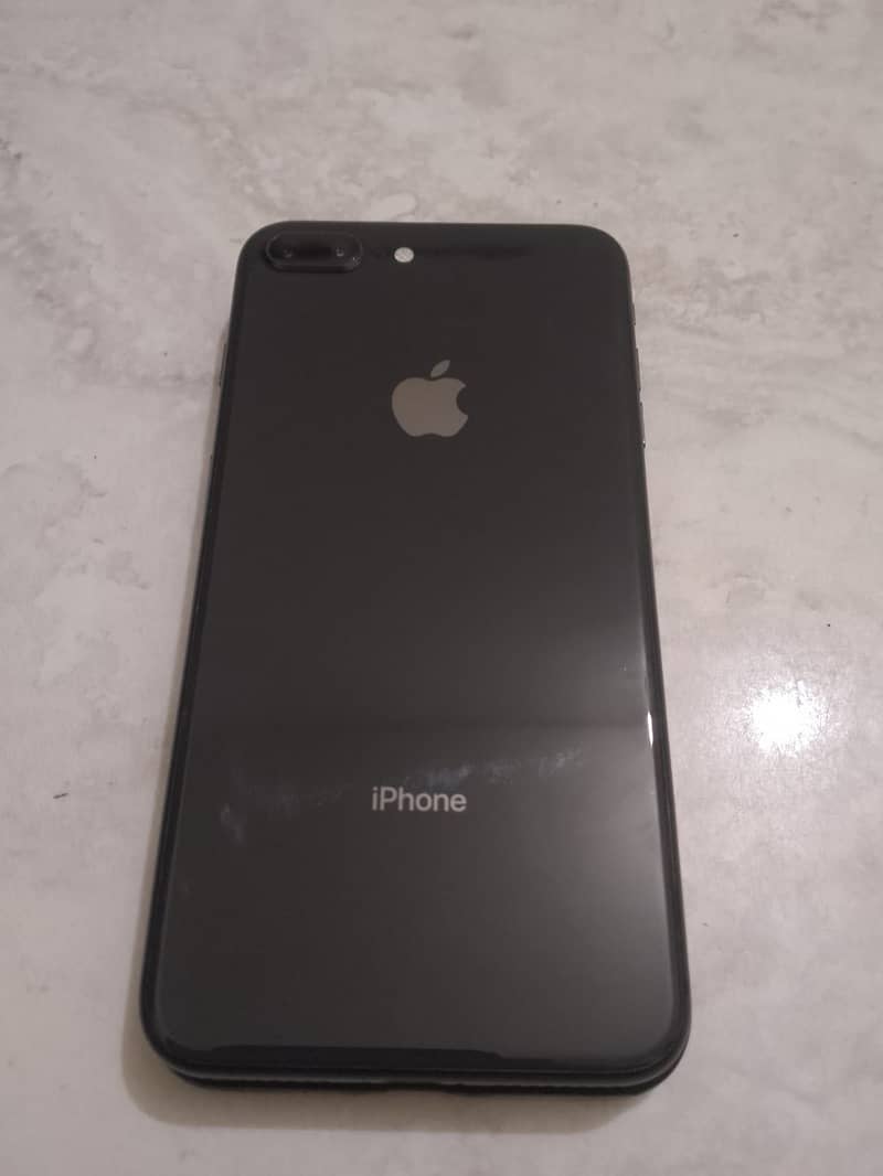 Apple iPhone 8 Plus 2