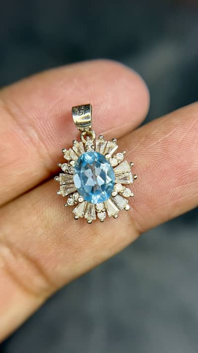 Topaz pendant