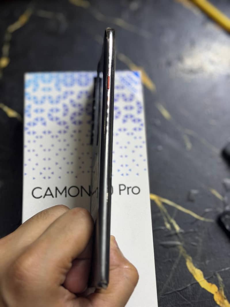 Tecno CAMON 40 Pro 2