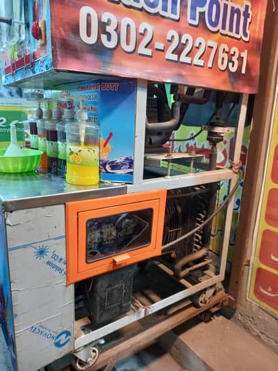 slush machine for sale urgently.  contact number. 03007631731