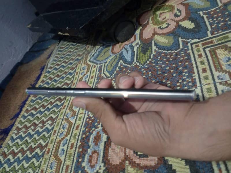 Samsung Mobile Note 10 Plus 4