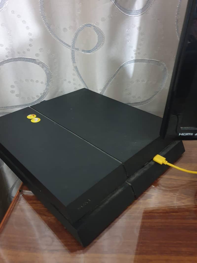 PS4 mint condition 3