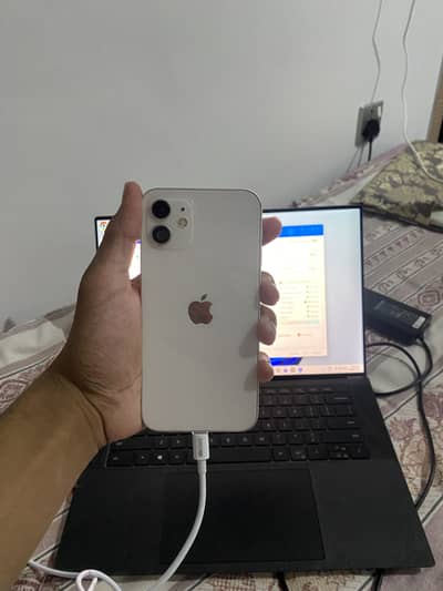 Apple iPhone 12