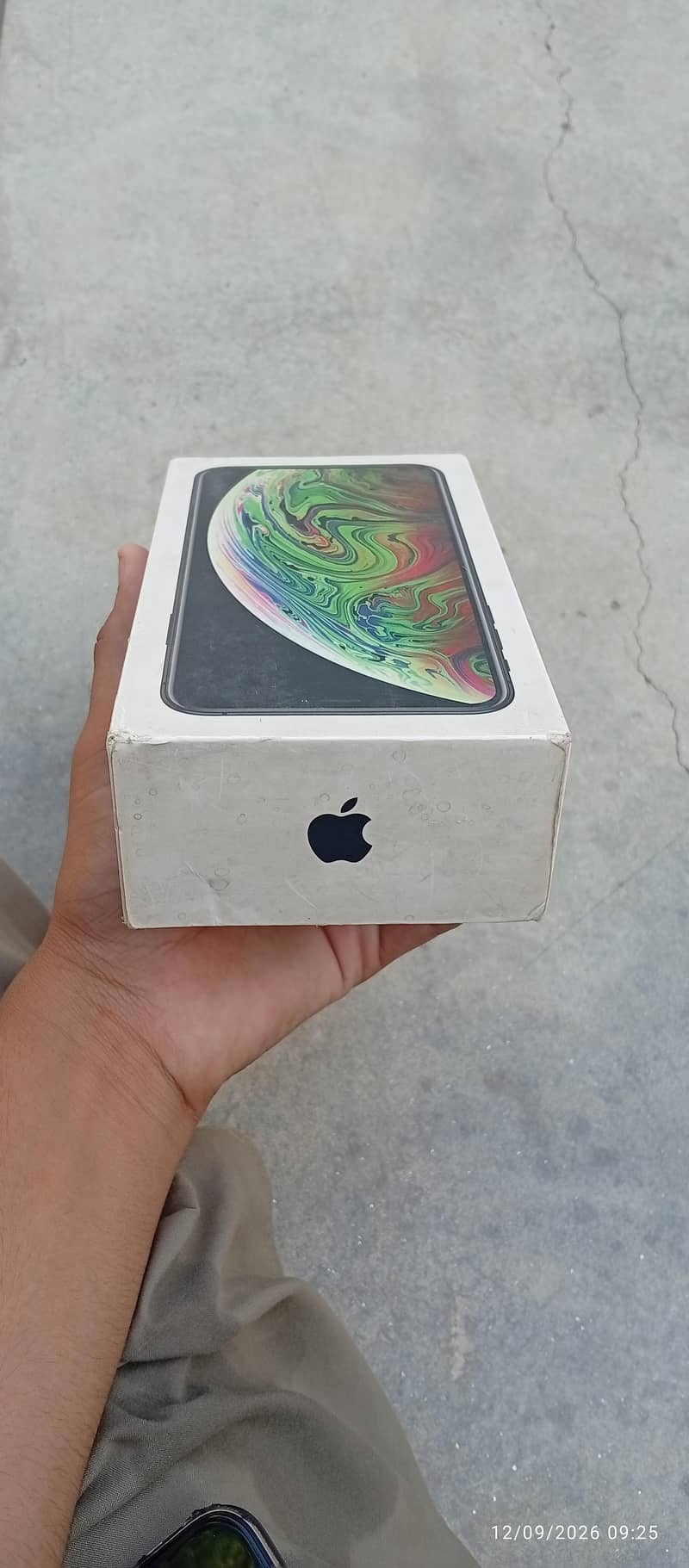 Apple iPhone XS Max 3