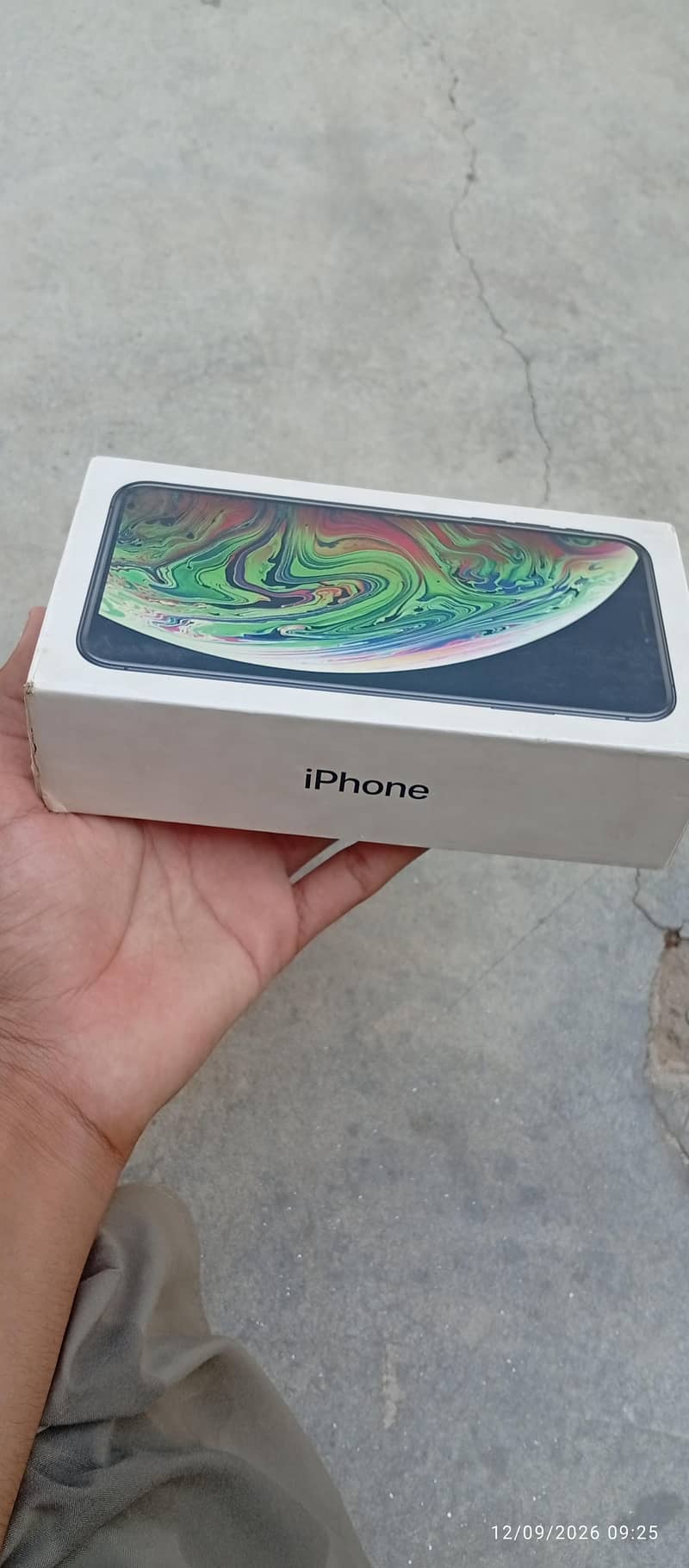 Apple iPhone XS Max 4