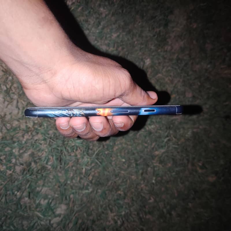 Apple iPhone SE 6