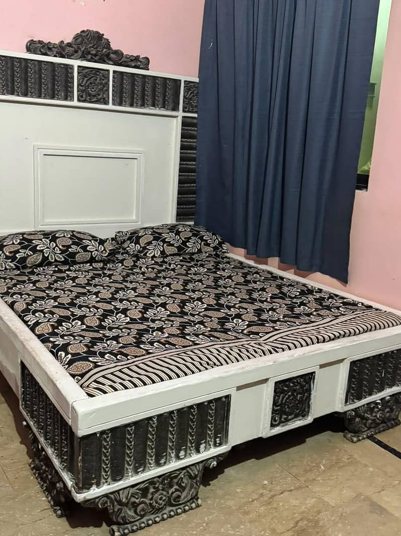 Bed without matres 1