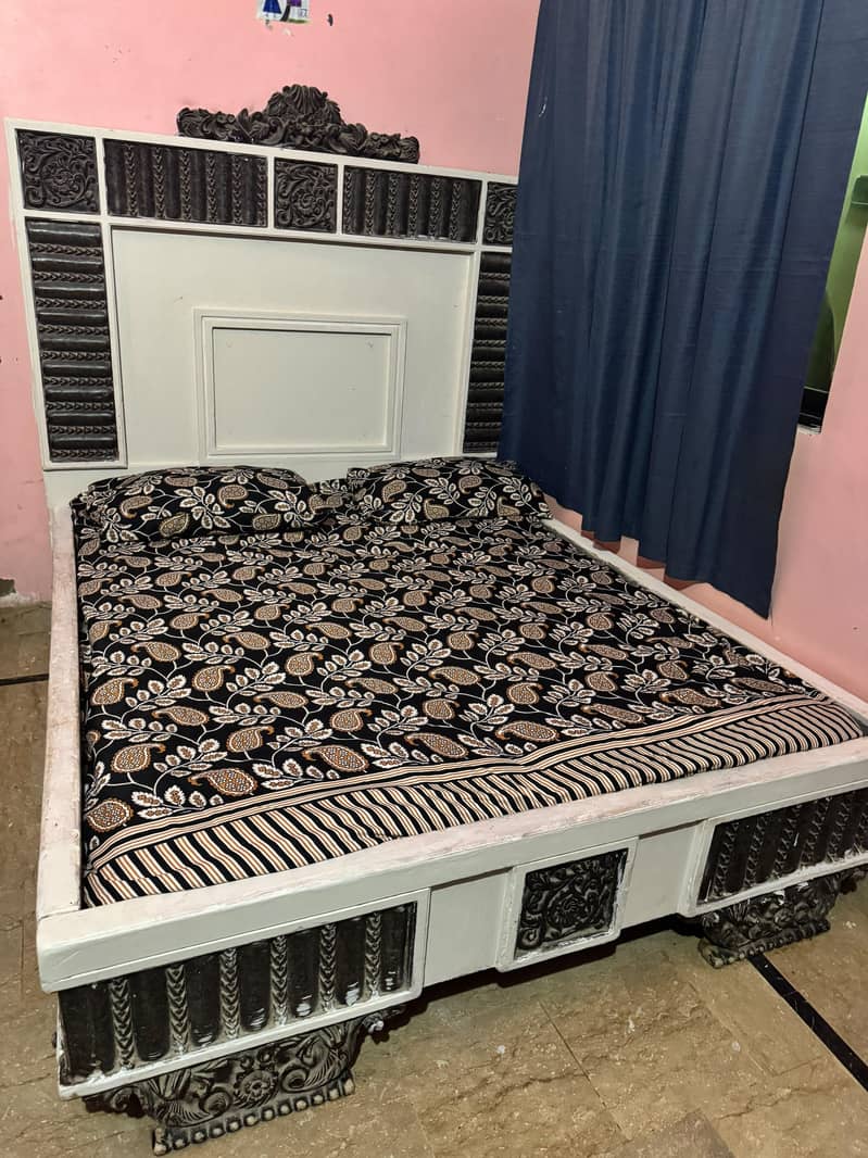 Bed without matres 7