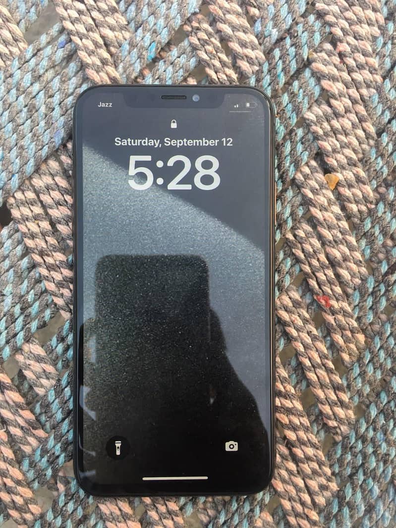 Apple iPhone XS 03224032467 0