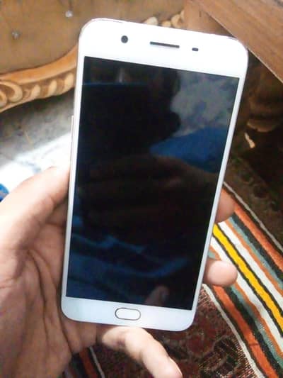 OPPO F1s