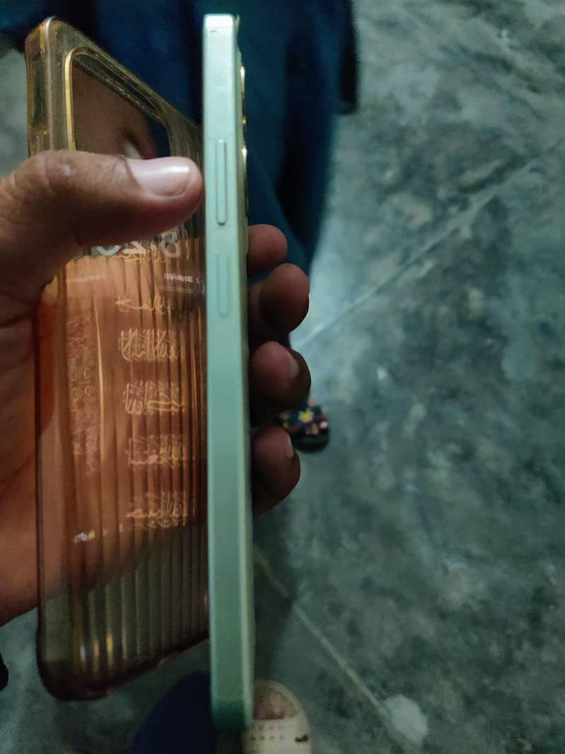 OPPO A5 Pro 4