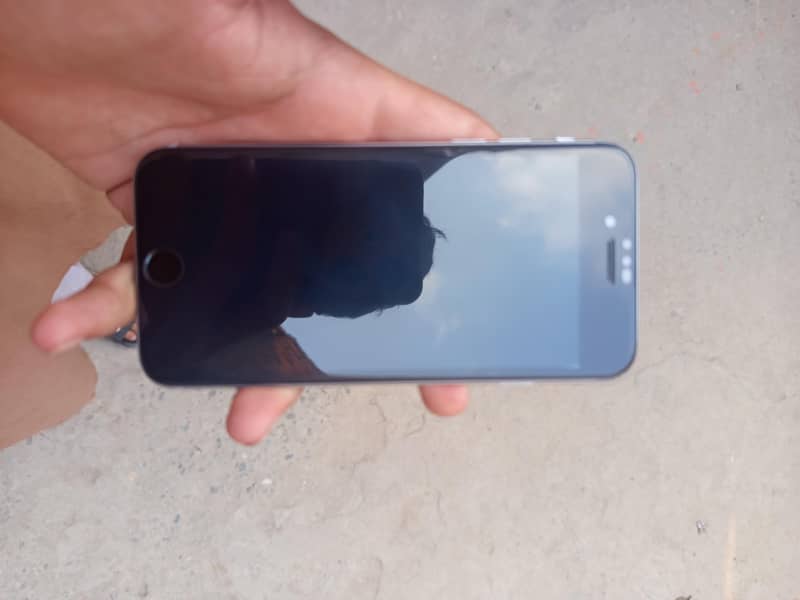 Apple iPhone 6S 5
