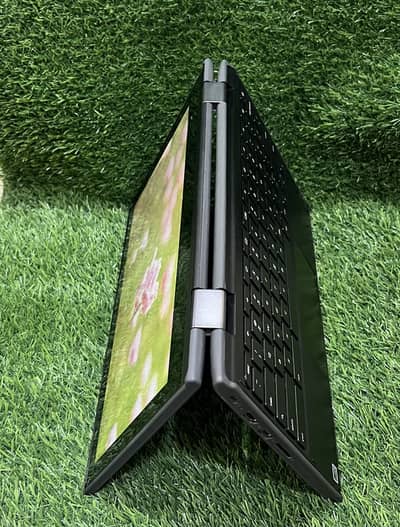 LENOVO 300E x360 TOUCH SCREEN