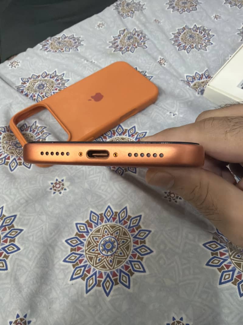 Apple iPhone 17 Pro Max 2