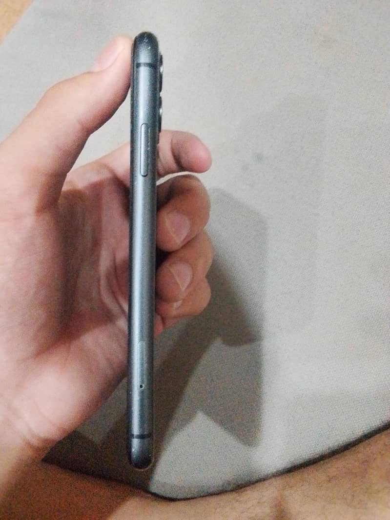 Apple iPhone 11 2
