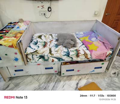 baby cot for sale