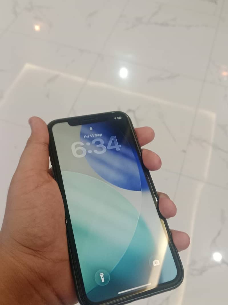 Apple iPhone 11 5