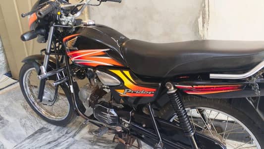 I'm selling my Honda Pridor 2017 model