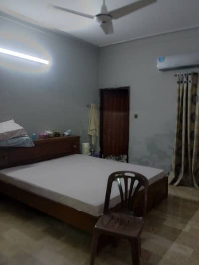 2 bed dd portion available for rent in north Karachi