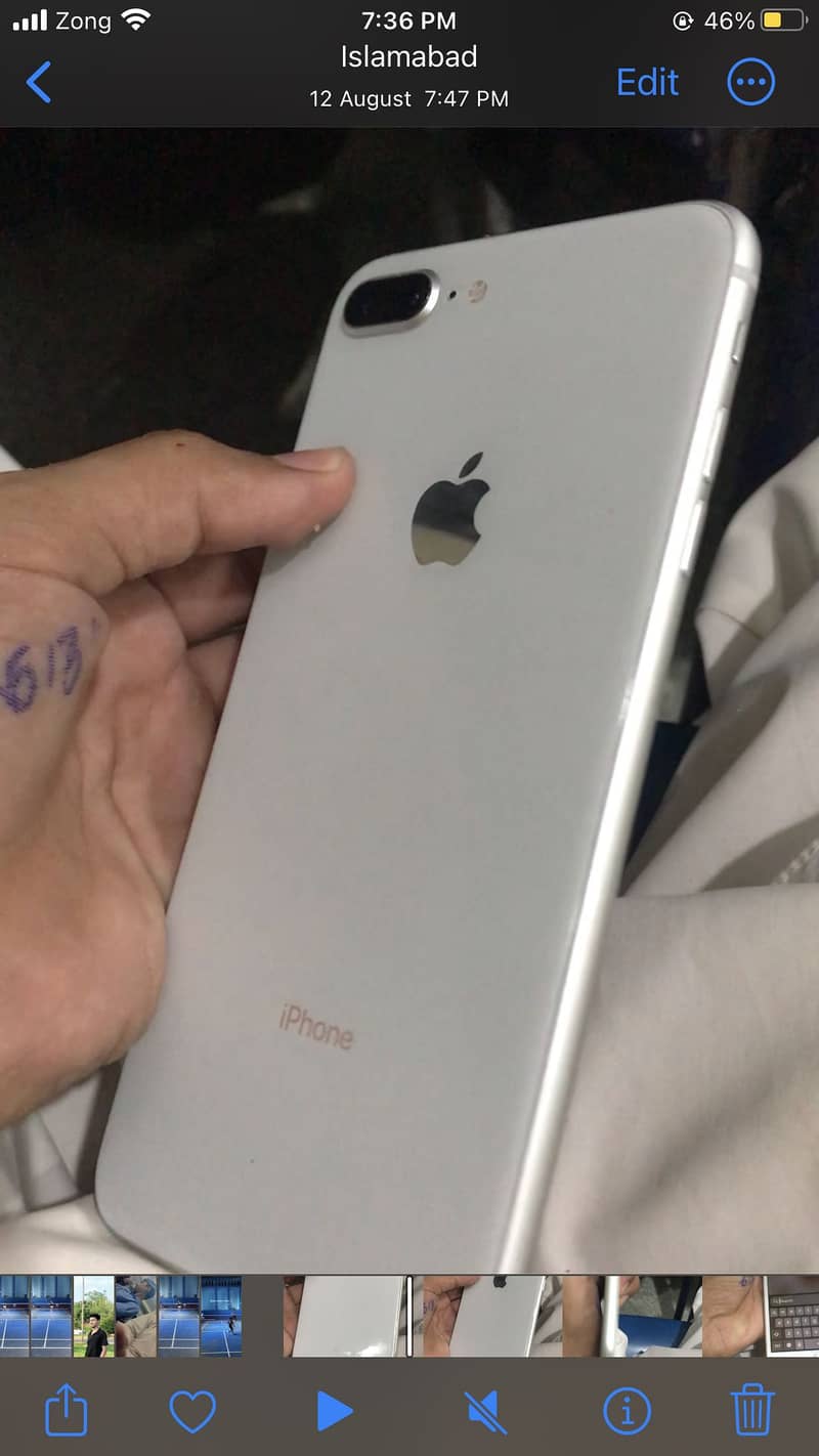 Apple iPhone 8 Plus 0
