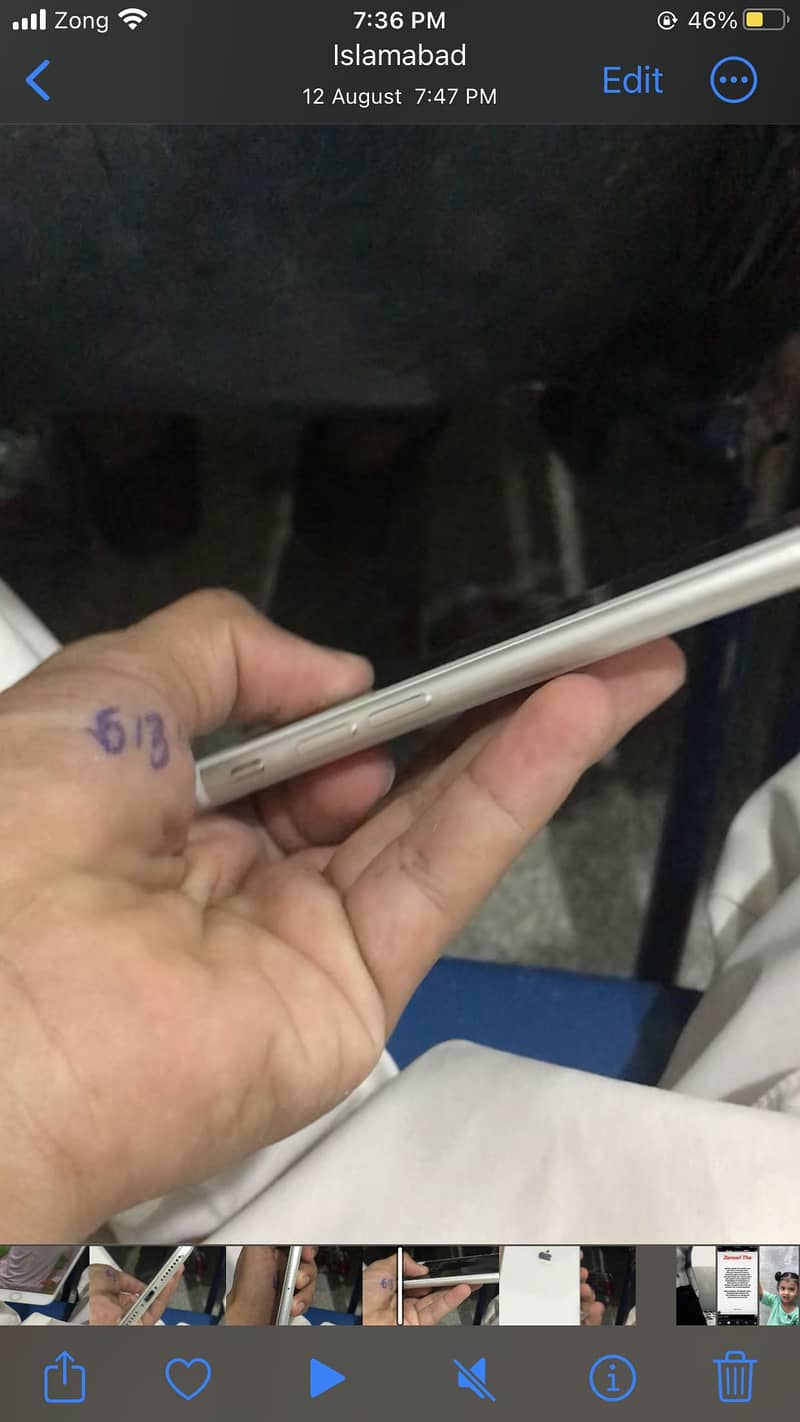 Apple iPhone 8 Plus 1