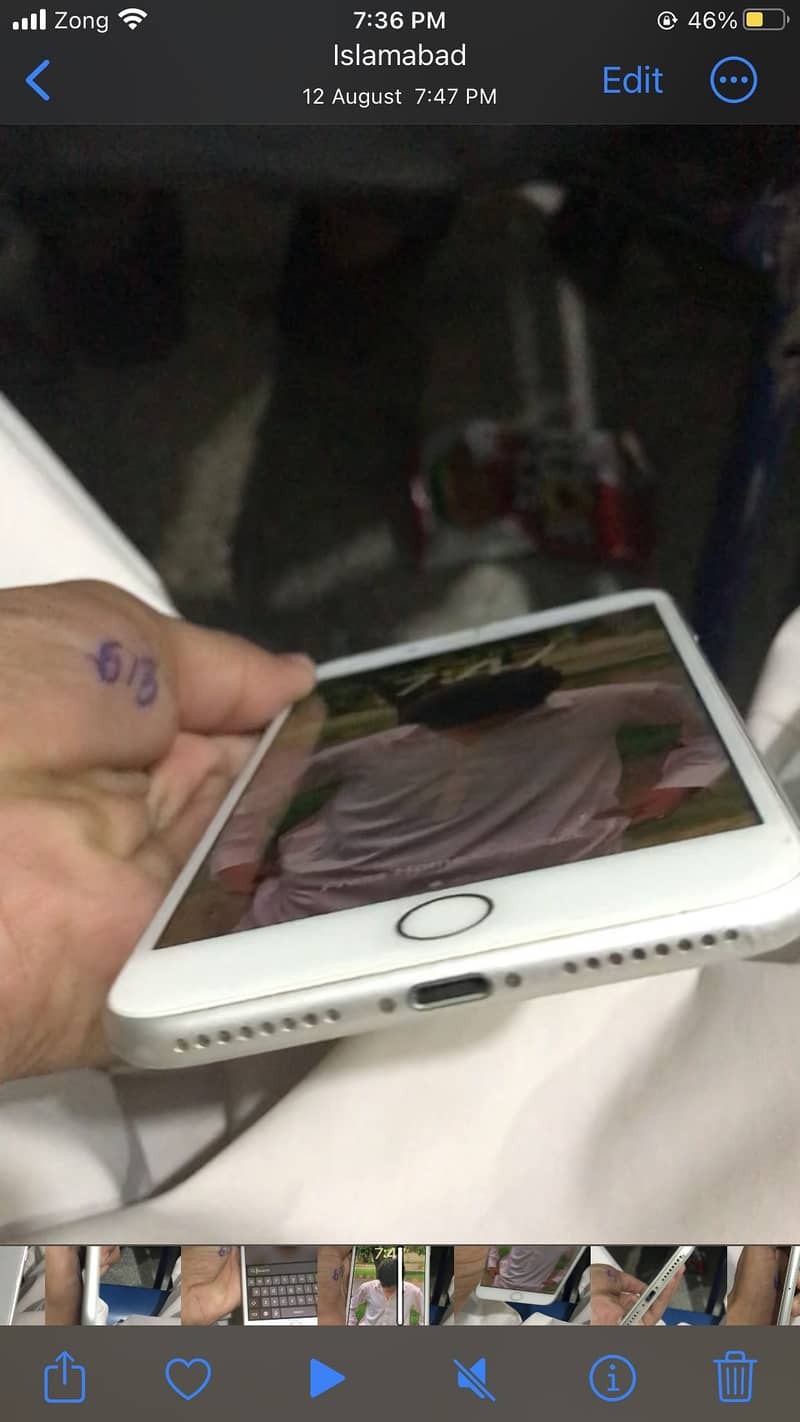 Apple iPhone 8 Plus 2