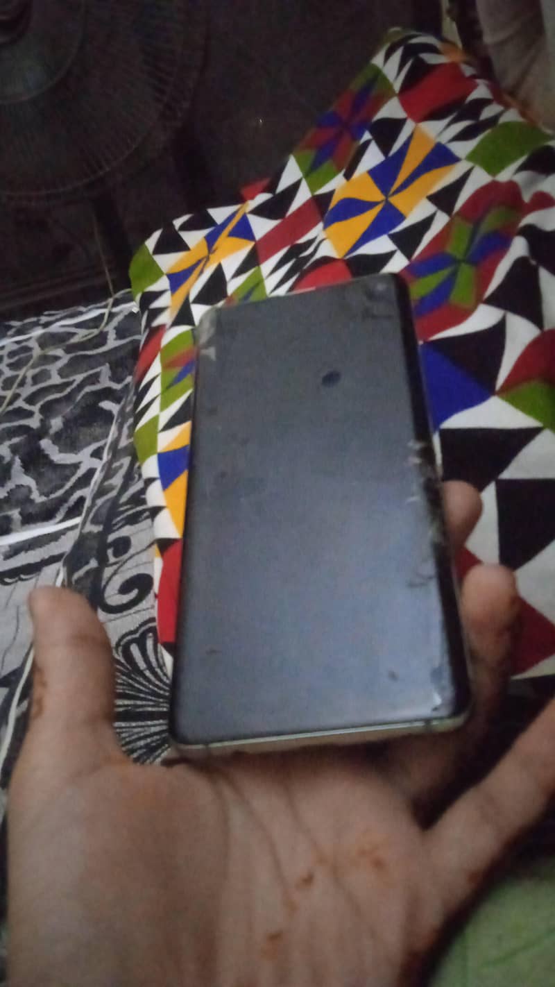 Samsung Mobile S10 3