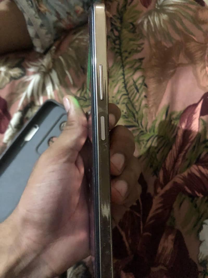 Infinix Note 30 4
