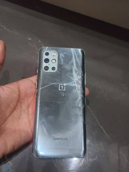 one plus 8T 1