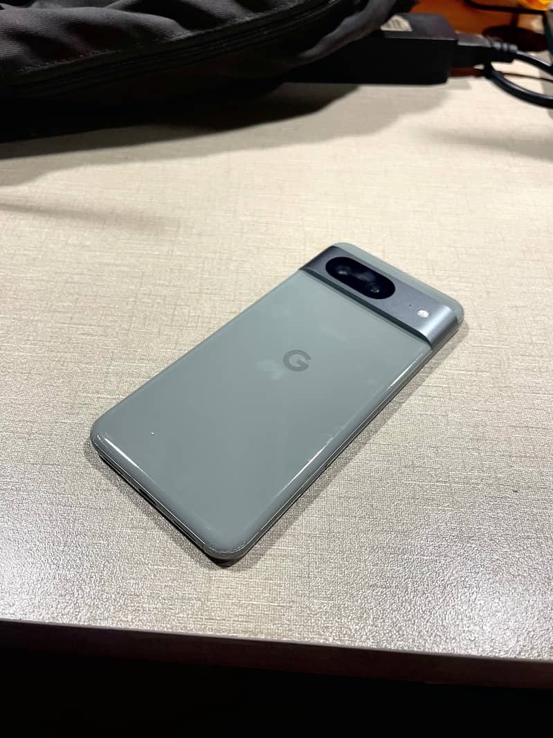 Google Pixel 8 3