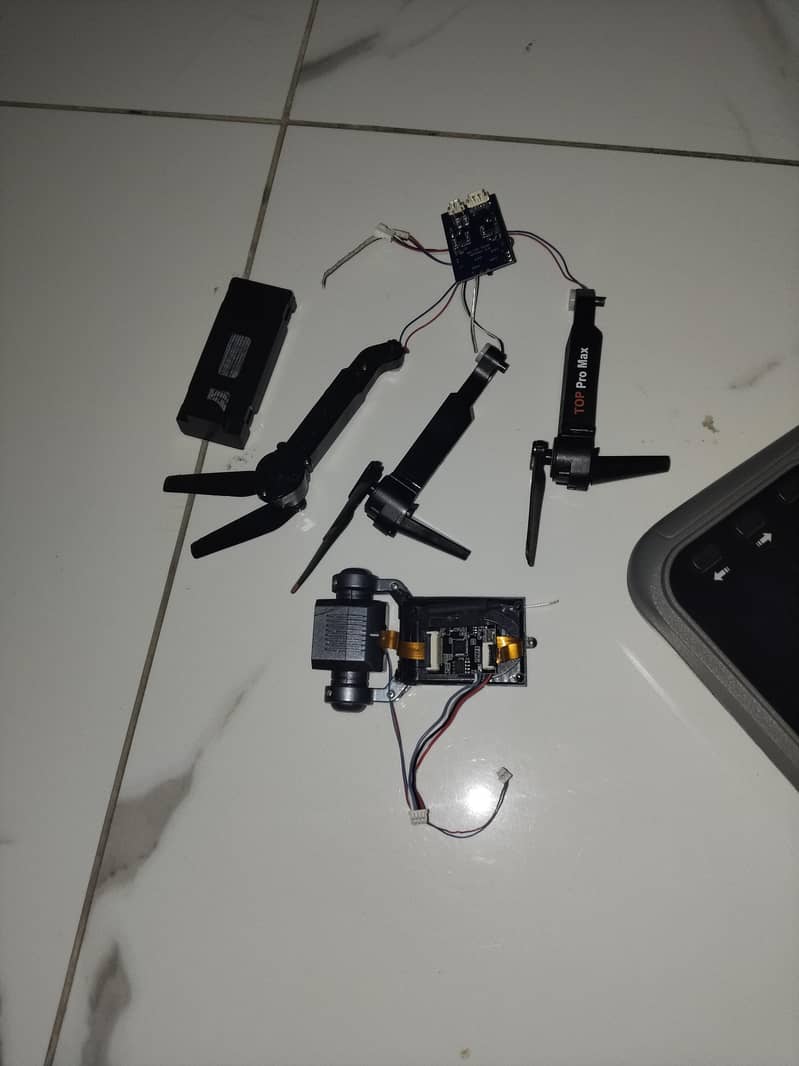 Drone ka saman 3