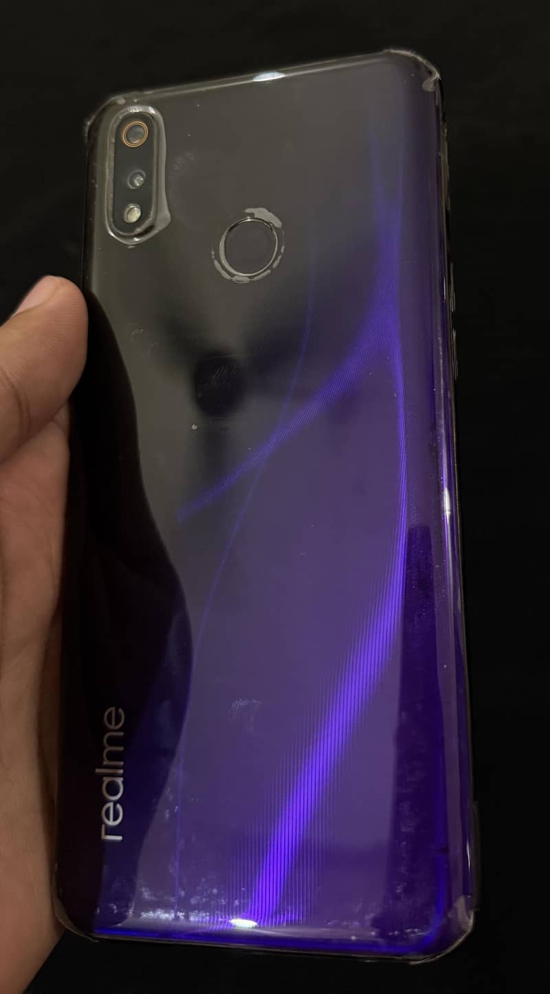 Realme 3 Pro 5
