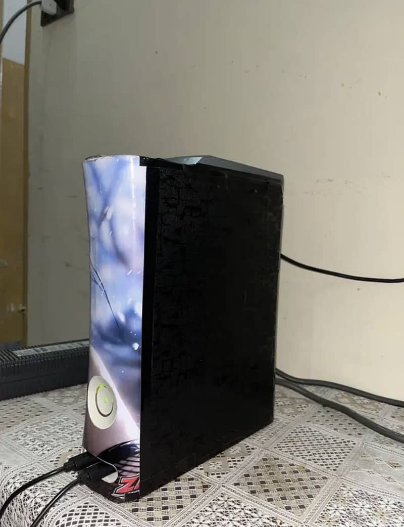 Xbox 360 with dual controller 4