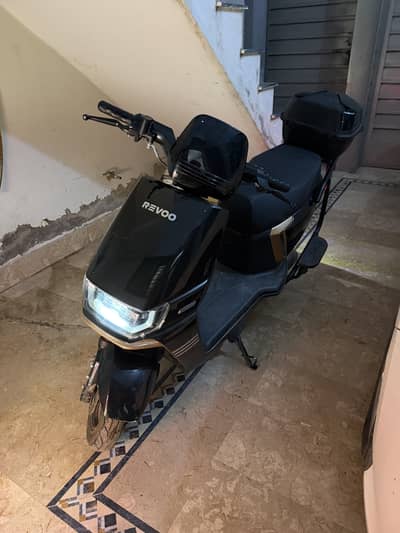 Revoo A12