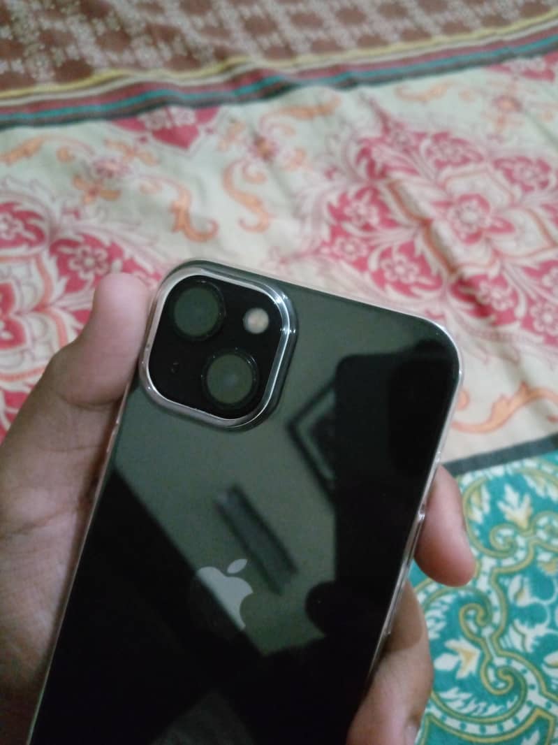 Apple iPhone 13 10