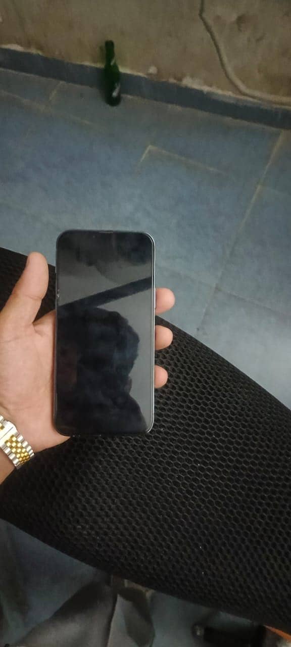 Apple iPhone 13 Pro Max 6