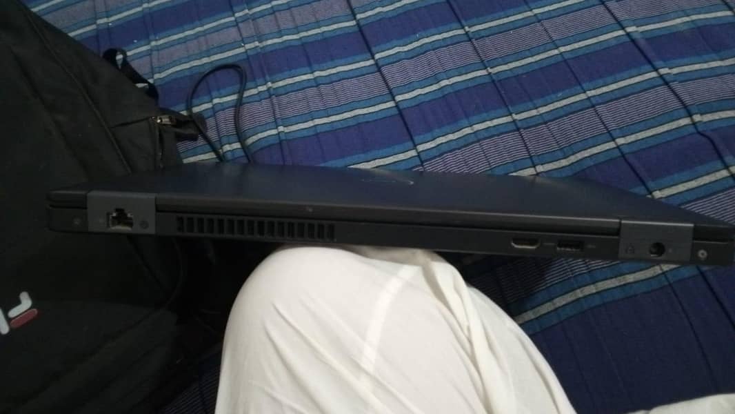 laptop سب کچھ تصویروں میں ہے 11