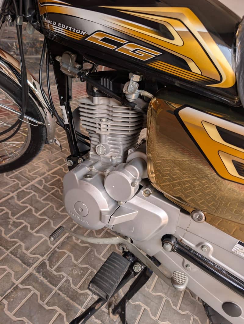 Honda CG125 3
