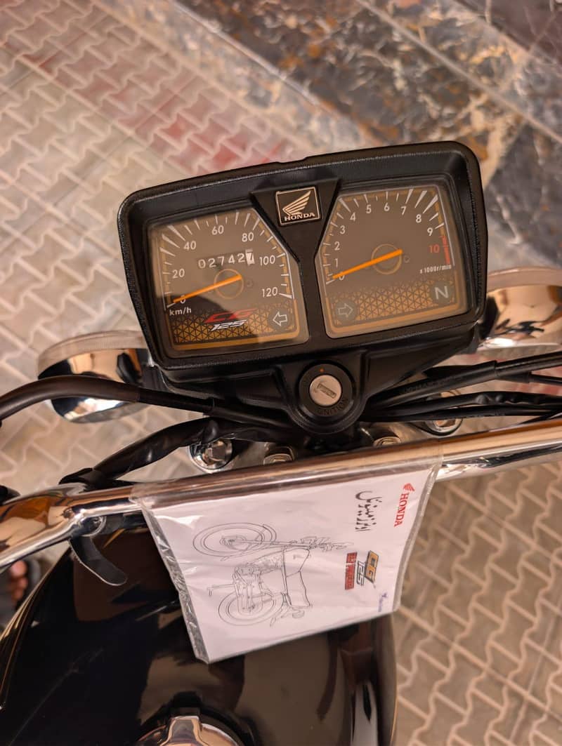 Honda CG125 8