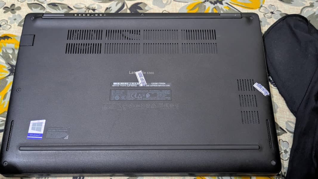 dell core i7 10th gen, 10/10, touch panel 1