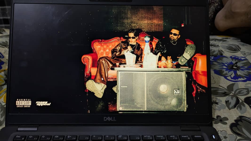 dell core i7 10th gen, 10/10, touch panel 2