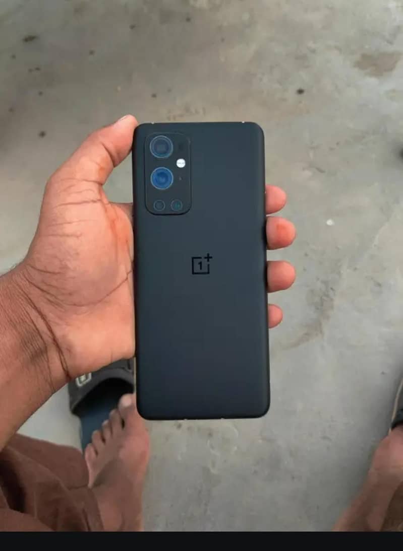 One Plus 9 Pro 6