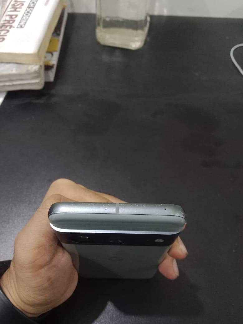 Google Pixel 8 5