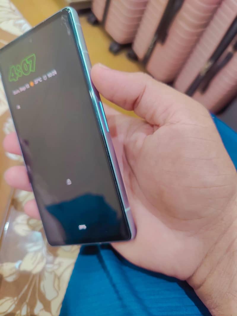 Google Pixel 7a 5