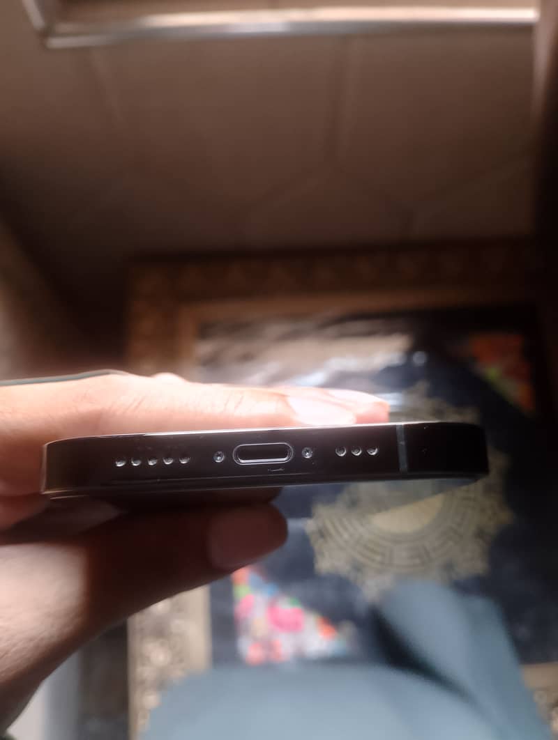 Apple iPhone 14 Pro 4
