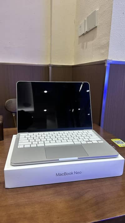 Macbook Neo 256gb 10/10