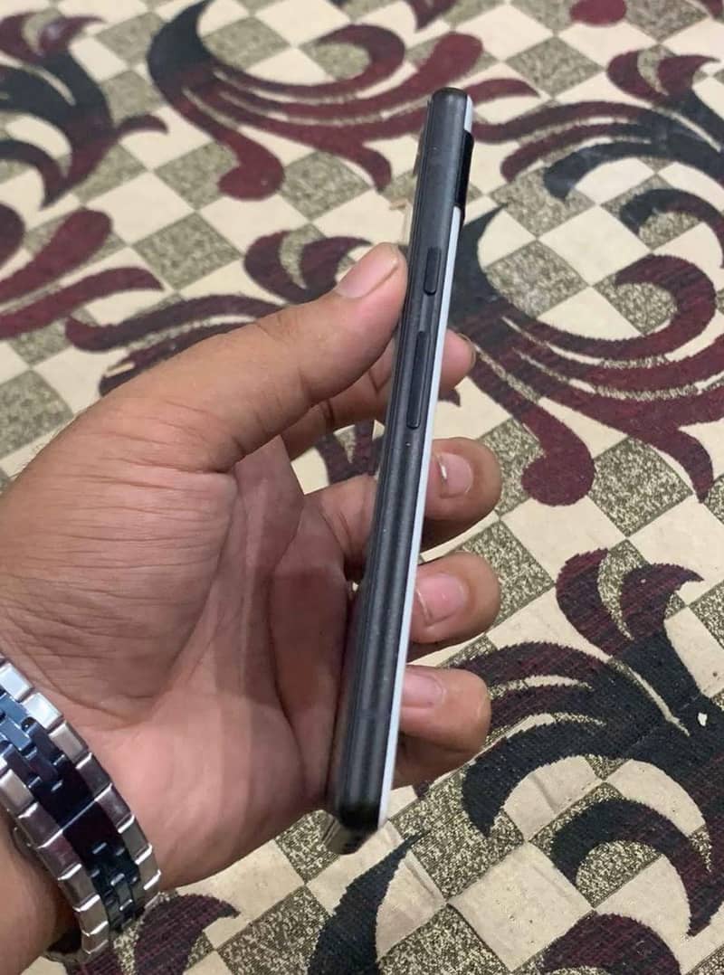 Google Pixel 6a 3