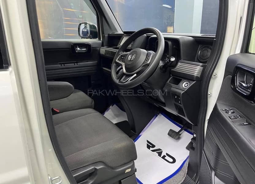Honda N box 3