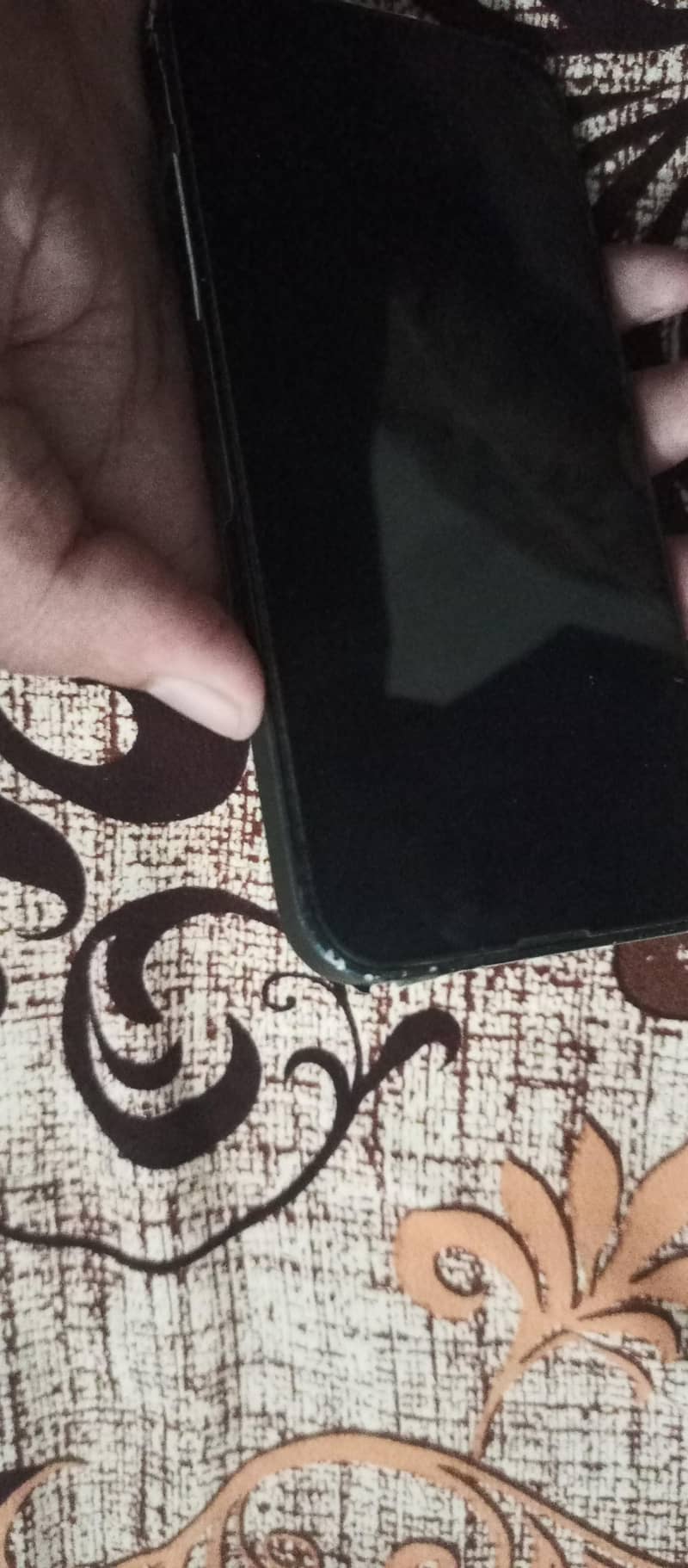 Apple iPhone 13 3
