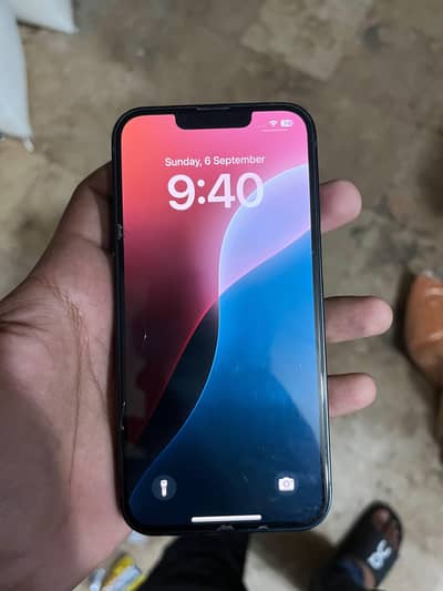 Apple iPhone 13